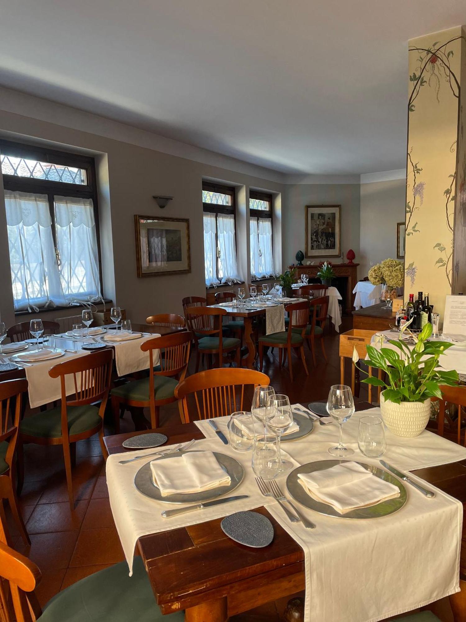 Albergo & Ristorante Selvatico Rivanazzano Terme Ngoại thất bức ảnh